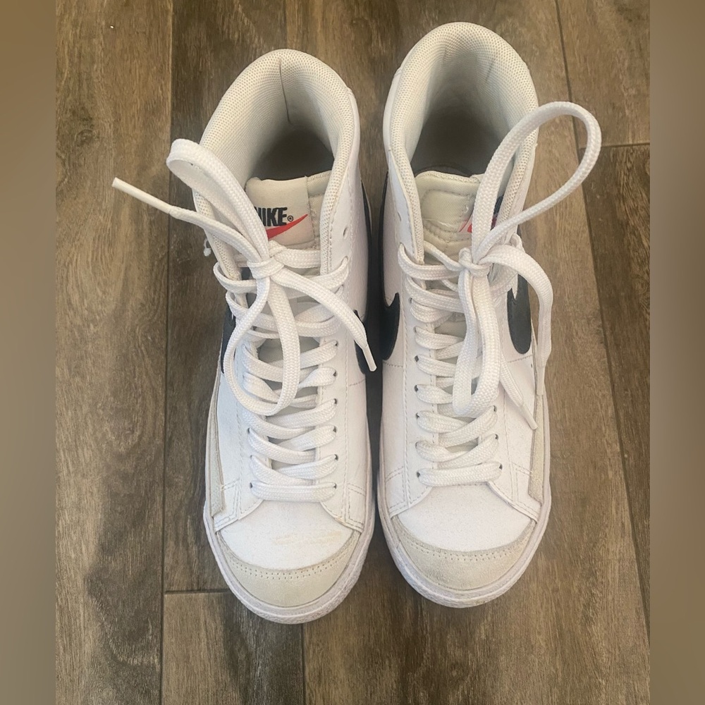 Nike White and Black High-Top Sneakers - Picture 2 of 5